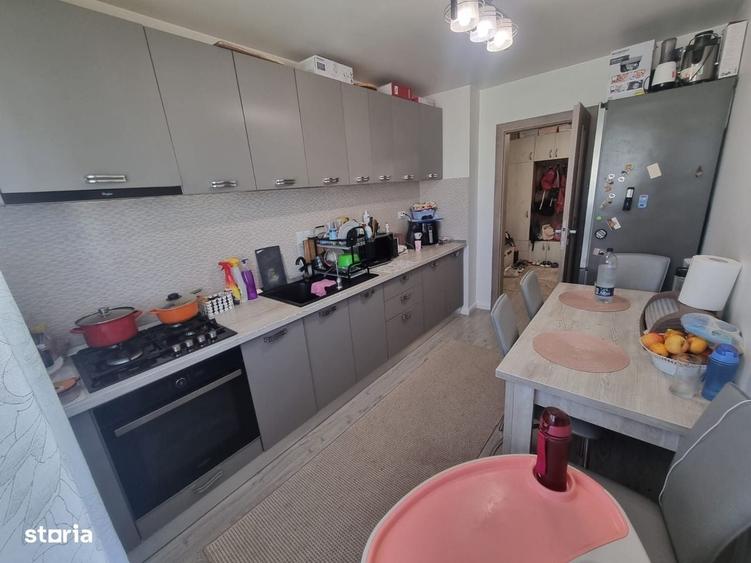 Apartament cu 3 camere decomandat în Ultracentral