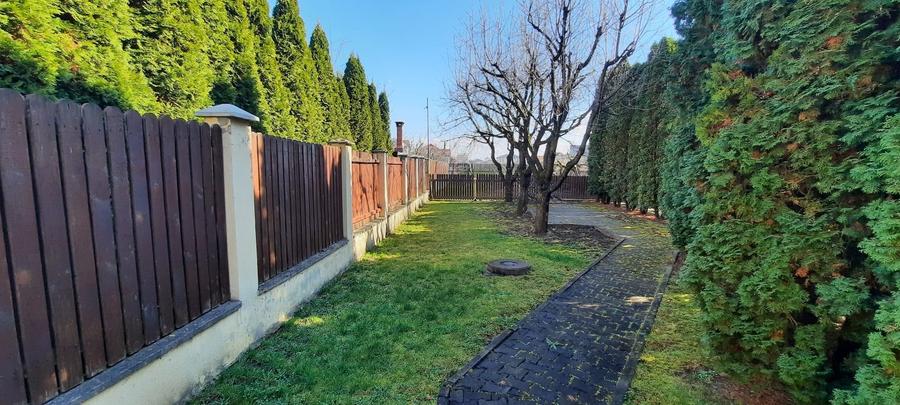 Casă individuală cu 5 camere cu Canalizare în Sântana de Mureș