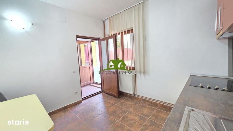 Spațiu comercial, de 120 mp, în Central