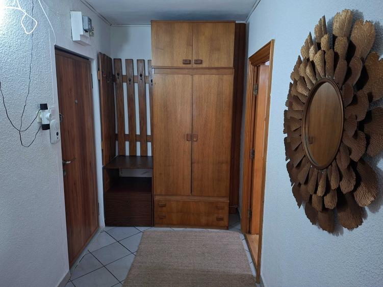 Apartament cu 2 camere semidecomandat în George Enescu