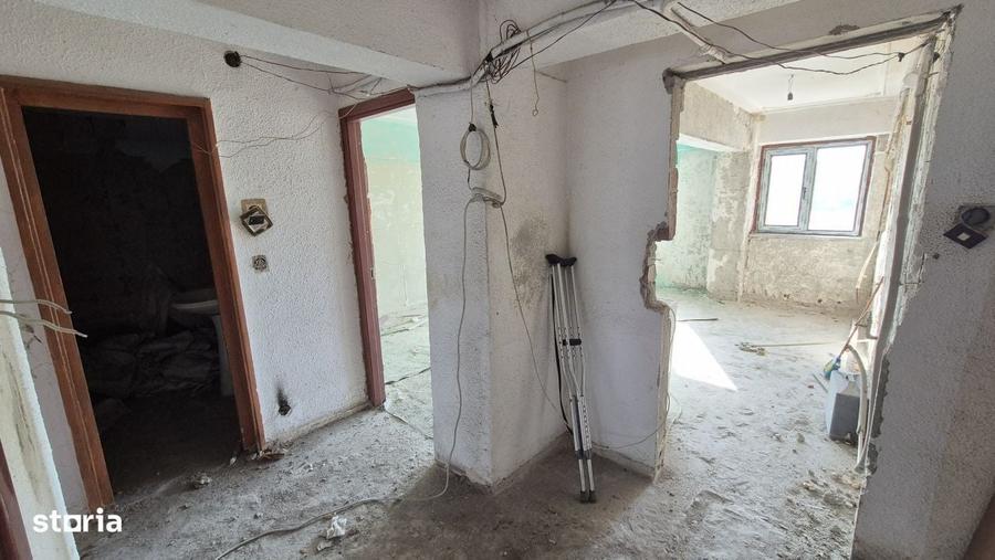 Apartament cu 3 camere decomandat în Ultracentral