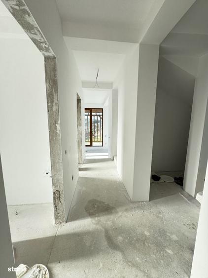 Casă cu 4 camere în Chinteni