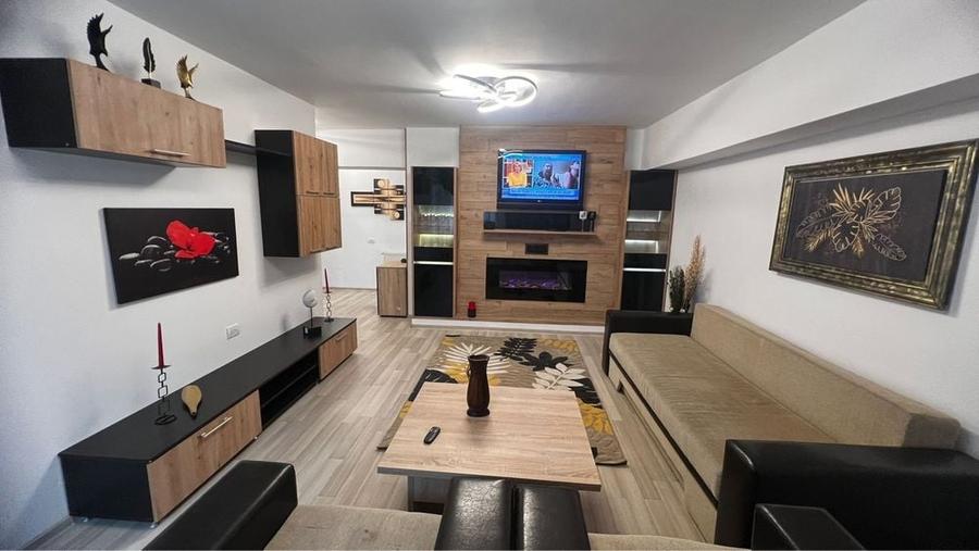 Apartament cu 2 camere decomandat în Exterior Vest