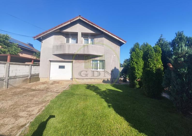 Casă individuală cu 4 camere cu Teren 500 Mp în Malu Mare