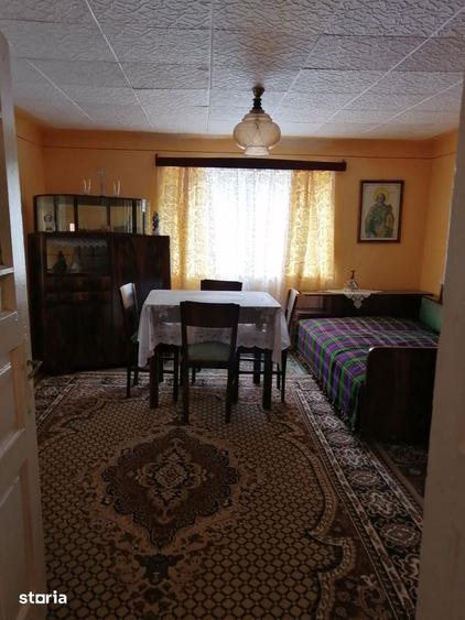 vand casa cu 3 camere, curte mare + gradina in Ro?ia de Seca? - 11
