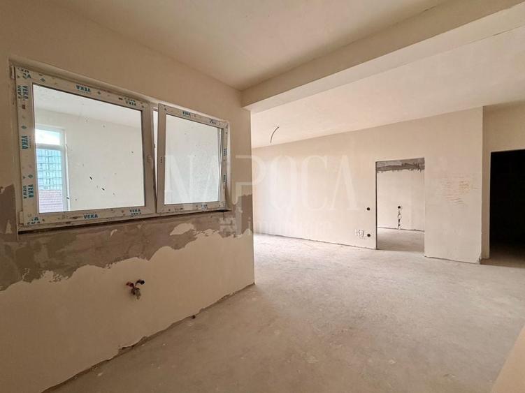 Apartament cu 2 camere semidecomandat în Mărăști