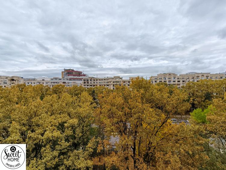 Apartament cu 5 camere decomandat în Unirii