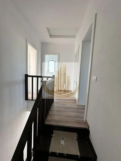 Duplex cu 4 camere cu Canalizare în Săcălaz