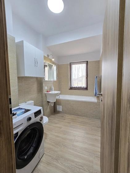 Apartament cu 2 camere decomandat, mobilat în Cristian