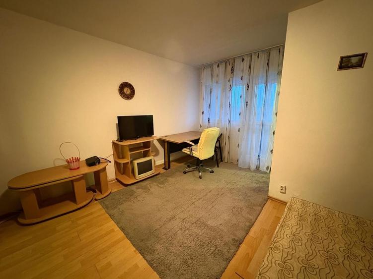 Garsonieră semidecomandată, mobilată în Brâncoveanu