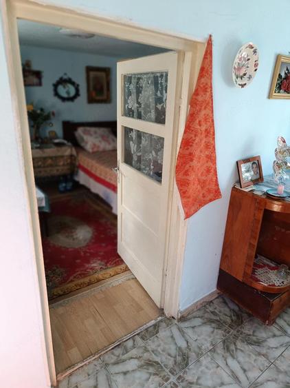 Vand casa pt o familie - 1