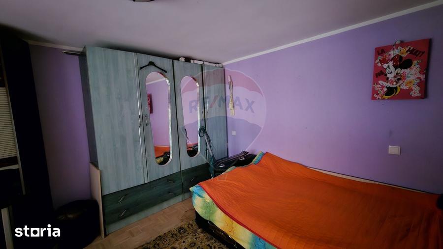 Casă cu 5 camere cu Teren 526 Mp în Udești