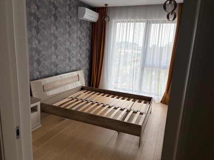 Apartament cu 4 camere decomandat, mobilat în Aviației