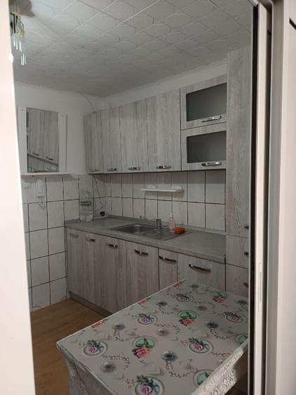 Garsonieră decomandată în Uzina 2