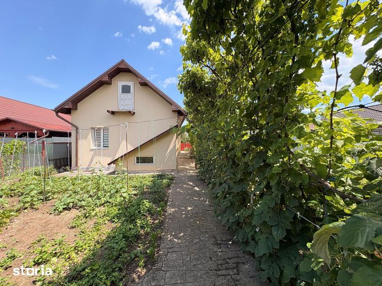 Casă cu 3 camere cu Teren 528 Mp în Central