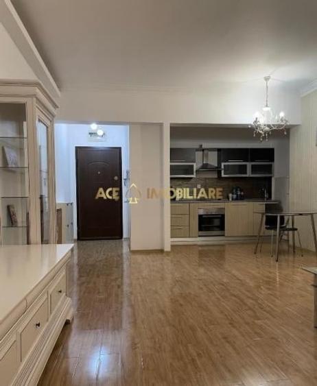 Apartament cu 2 camere decomandat, mobilat în Decebal