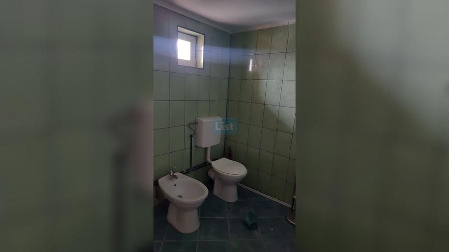Casă cu 3 camere cu Garaj în Mărgău