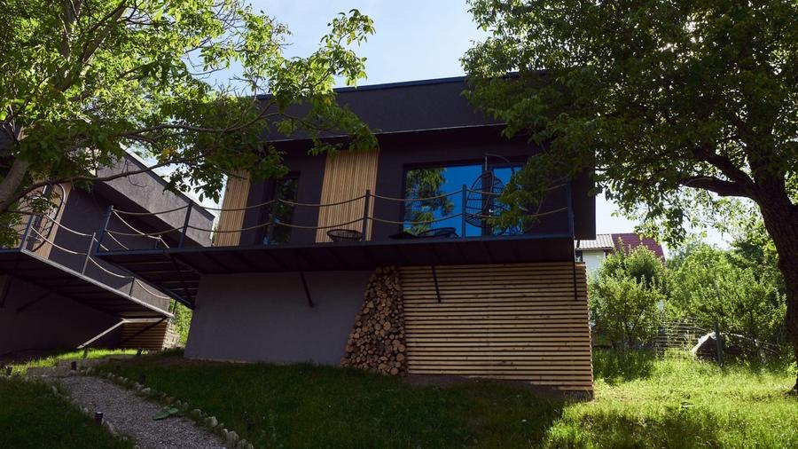 Casă individuală cu 2 camere cu Teren 220 Mp în Teșila