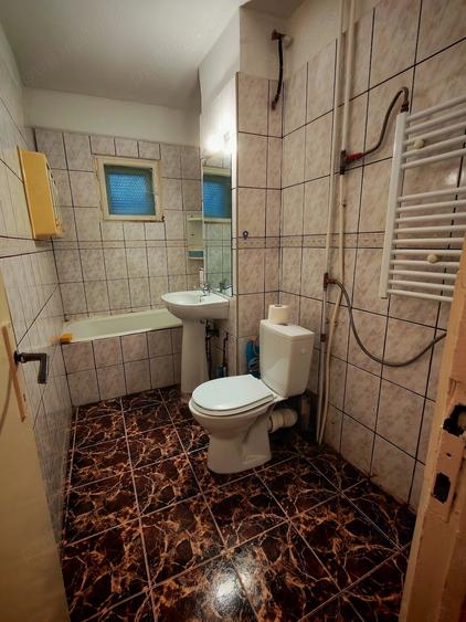 Apartament cu 2 camere semidecomandat, mobilat în Soarelui