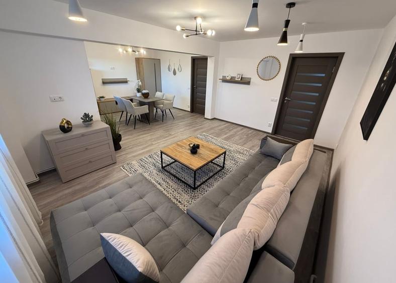 Apartament cu 3 camere, mobilat în Ultracentral