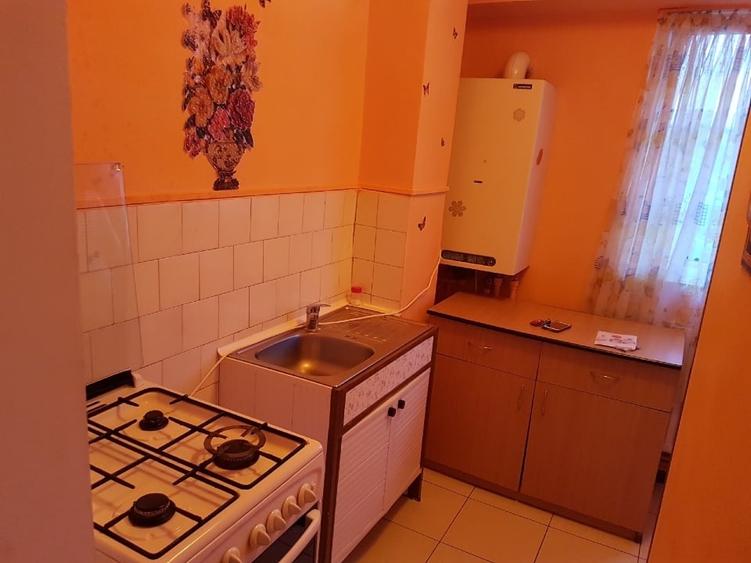 Garsonieră decomandată, mobilată în Ultracentral