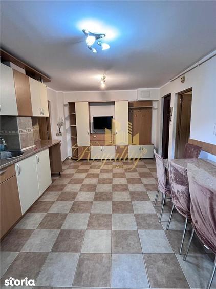 Apartament cu 3 camere decomandat, mobilat în Soarelui