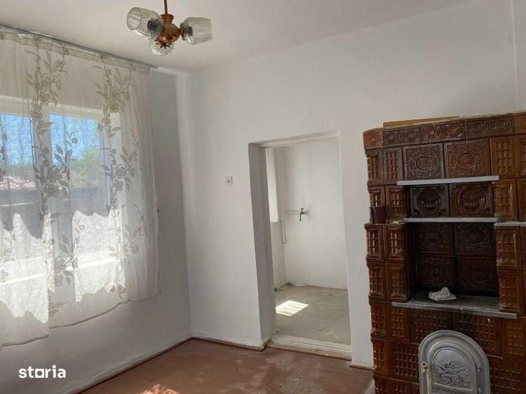 Casă cu 4 camere cu Teren 1400 Mp în Letca