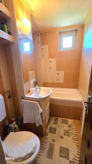 Apartament cu 3 camere în Micro 14