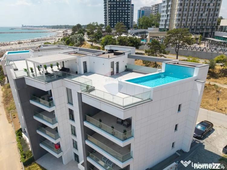 Apartament cu 4 camere decomandat în Olimp