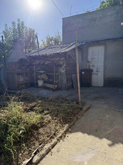 Casă cu 4 camere în Exterior Vest
