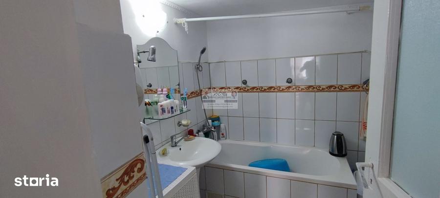 Casă cu 2 camere cu Teren 3811 Mp în Buciumeni
