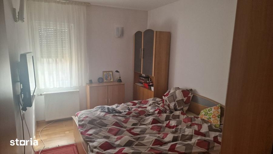 Casă cu 5 camere cu Teren 250 Mp în Chiajna
