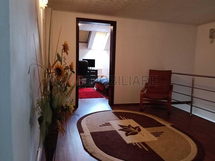 Duplex cu 5 camere cu Teren 327 Mp în Cetății