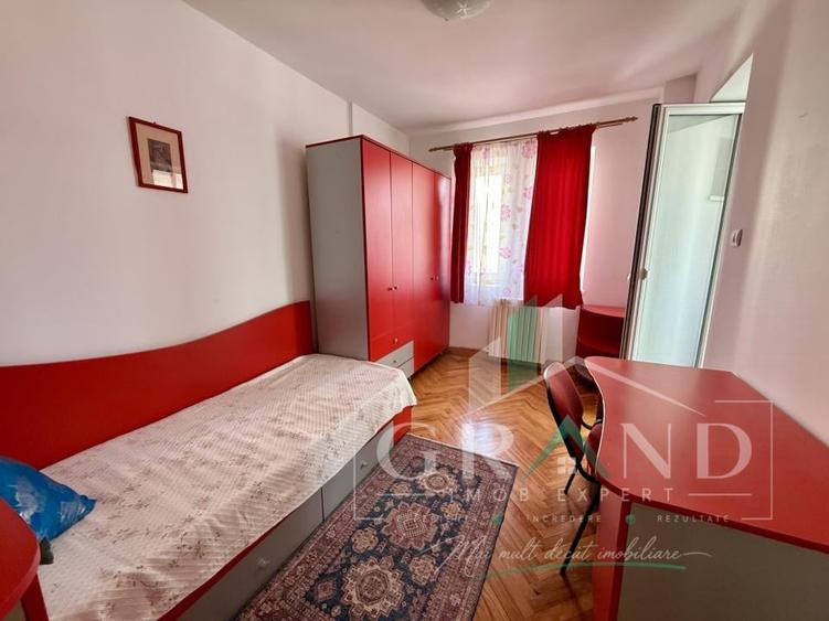 Apartament cu 4 camere decomandat, mobilat în Zorilor