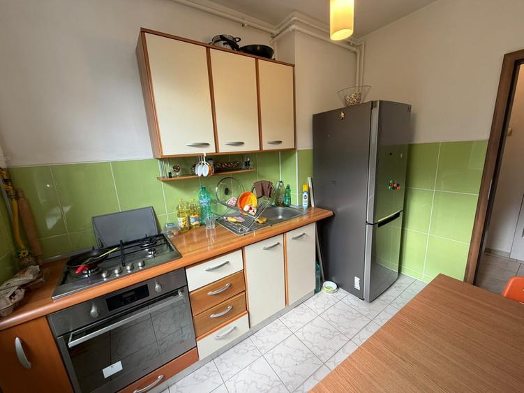 Apartament cu 2 camere semidecomandat în Sud