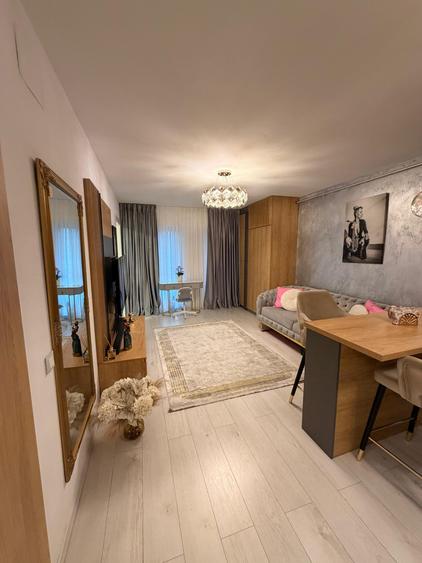 Apartament cu 2 camere semidecomandat în Central