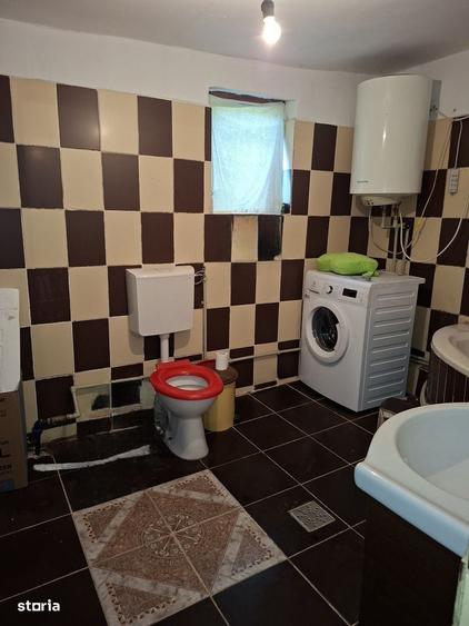 Casă cu 3 camere în Bujor