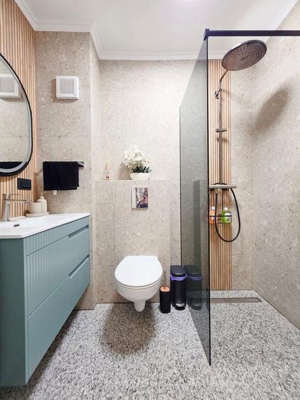 Apartament cu 2 camere decomandat, mobilat în Titan