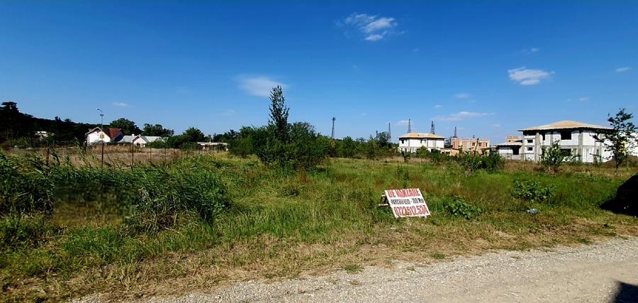 Teren Construcții intravilan de 650 mp, în Săftica