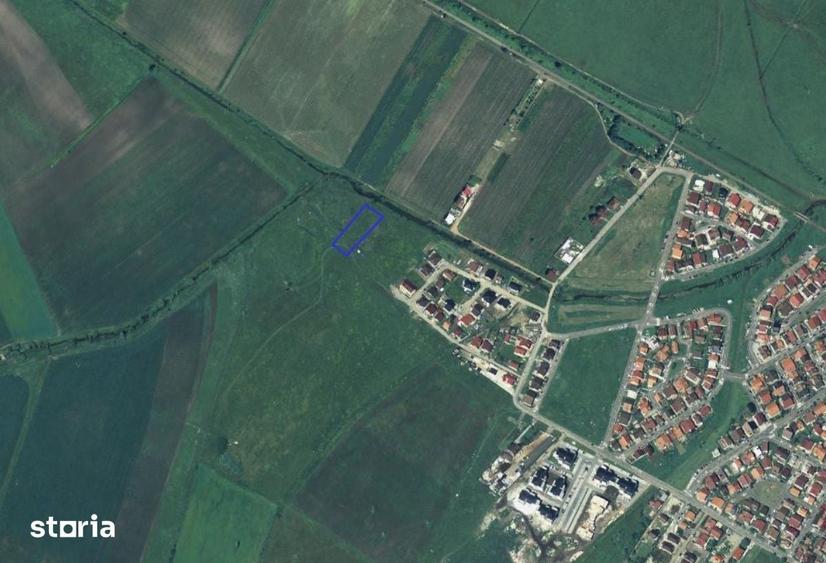 Teren de 2410 mp, în Tineretului