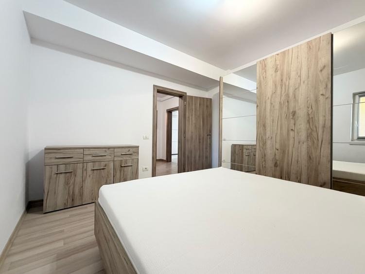 Apartament cu 3 camere decomandat în Bucovina