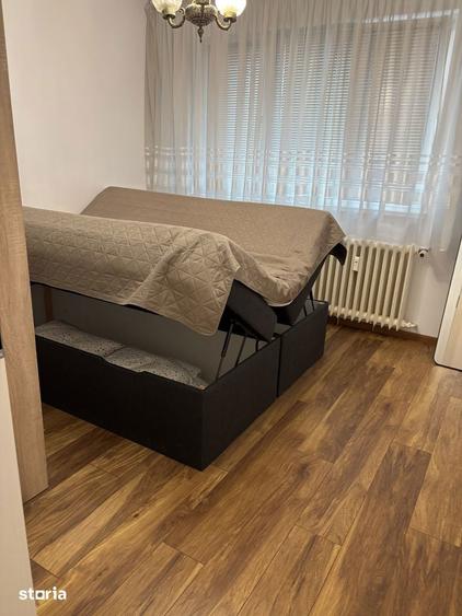 Apartament cu 2 camere semidecomandat, mobilat în 1 Mai