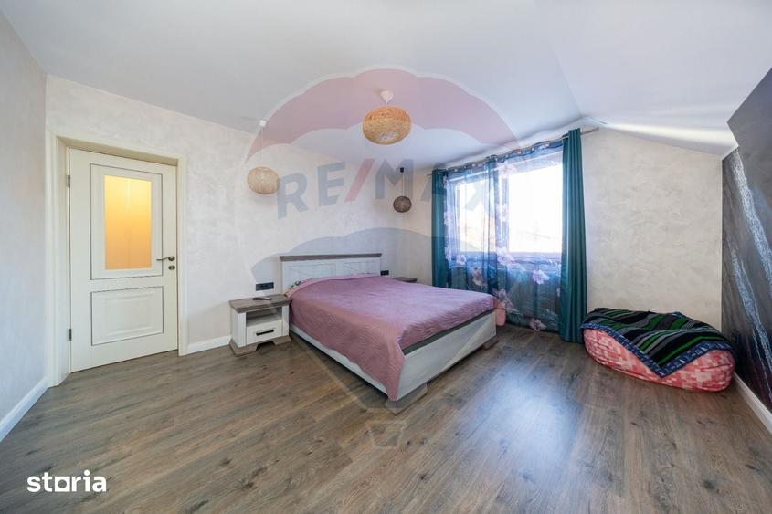 Casă cu 3 camere cu Teren 250 Mp în Bunloc