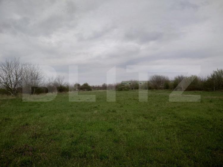 Teren agricol intravilan de 3515 mp, în Exterior Sud