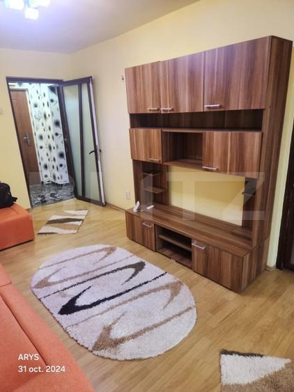 Apartament cu 2 camere decomandat, mobilat în Micro 6
