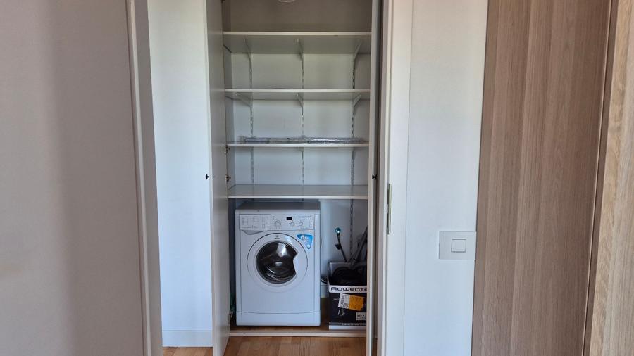 Apartament cu 2 camere decomandat, mobilat în Bucureștii Noi