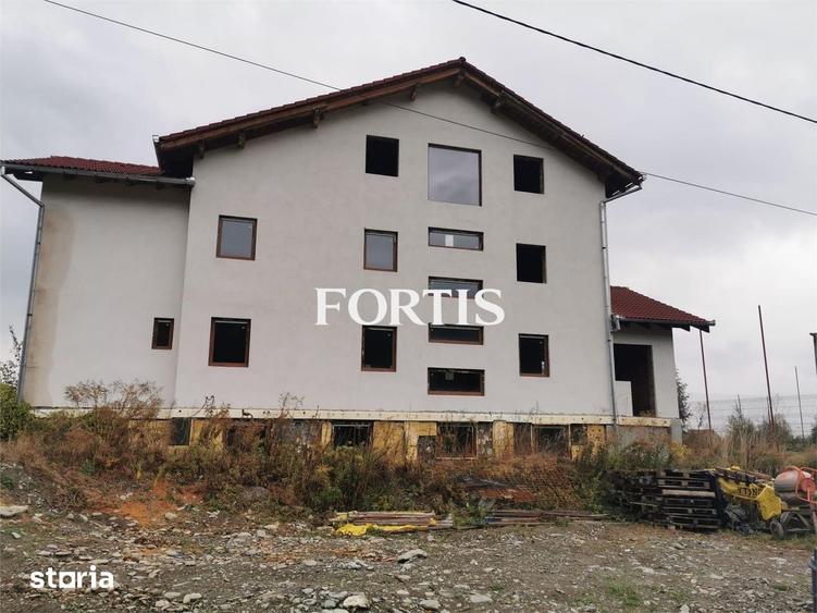 Casă cu Teren 800 Mp în Sâmbăta de Sus