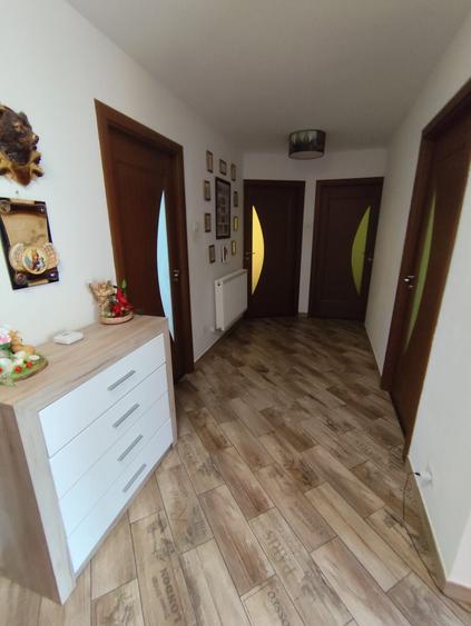 Ofer casa in chirie - 1