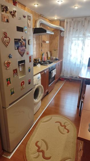 Apartament cu 2 camere decomandat în Slătinioara