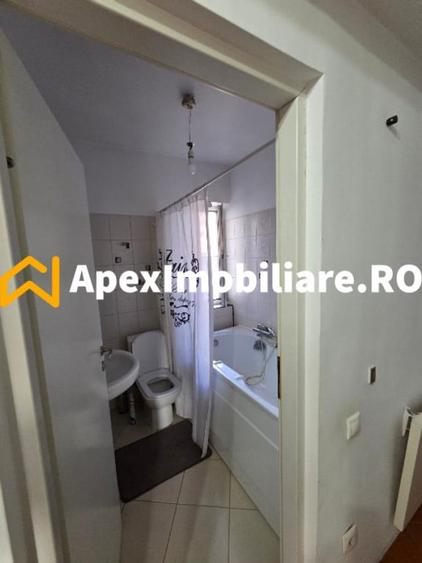 Apartament cu 3 camere semidecomandat în Pache Protopopescu